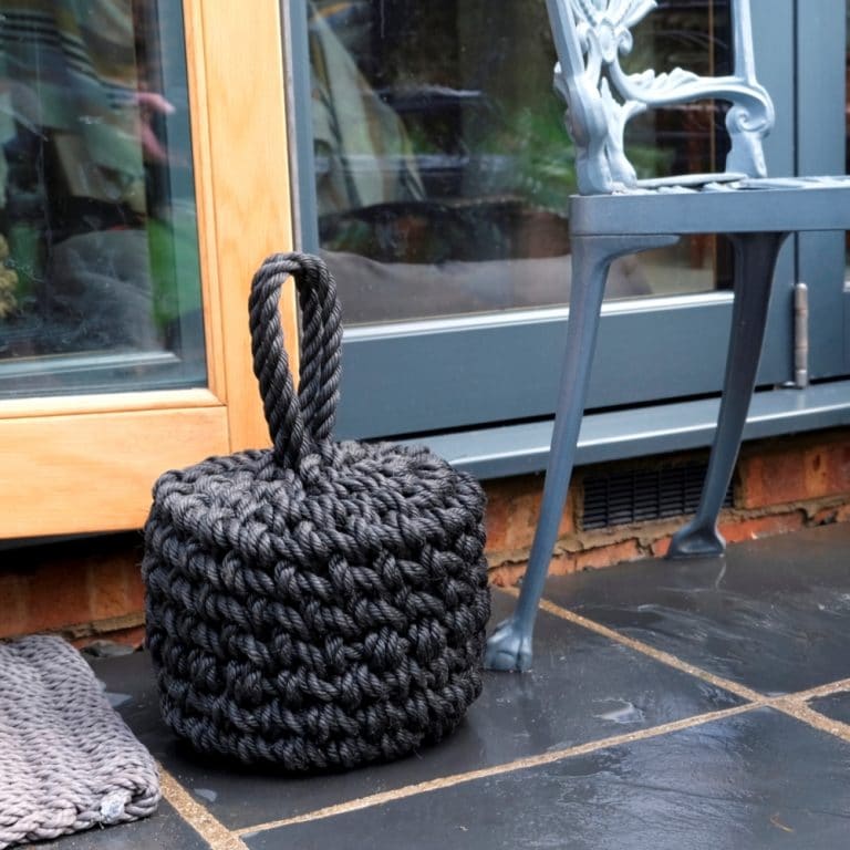 Stylish and functional bi fold door stops Beautiful Rope Decor